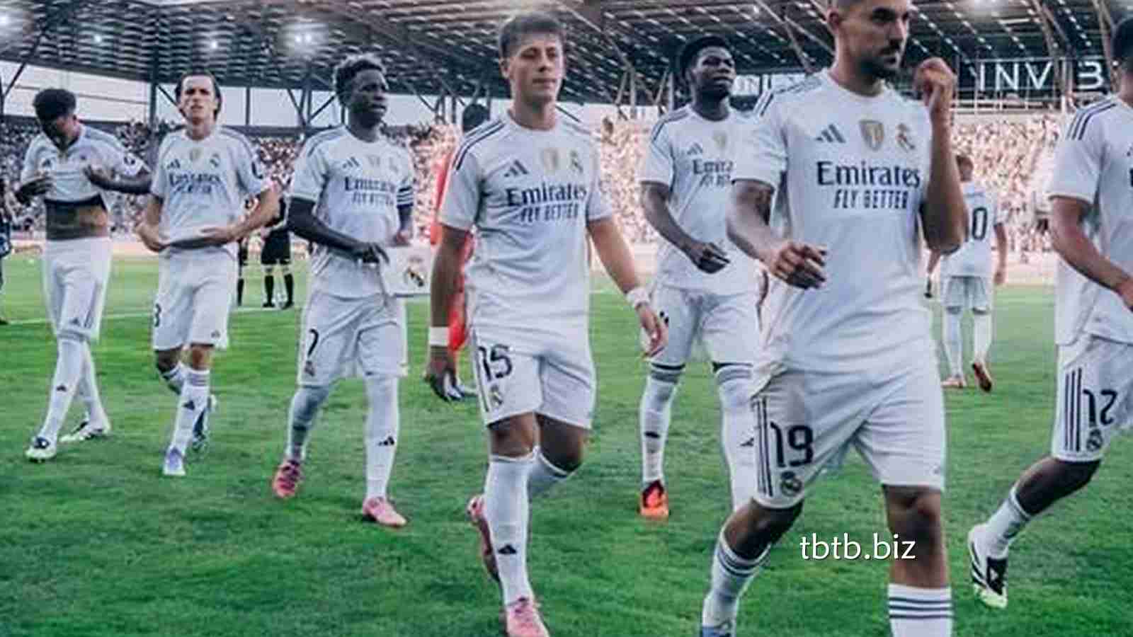 天博体育深度聚焦：落后巴萨4分！皇马更衣室几乎绝望｜翻盘希望渺茫 想要换帅