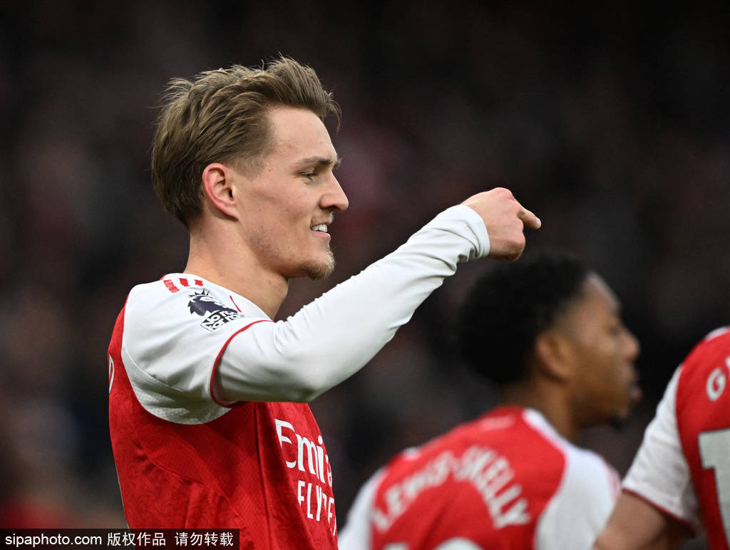 天博体育赛事分析: 英超争冠形势｜维拉连斩魔车气势正盛 阿森纳31日捍卫榜首