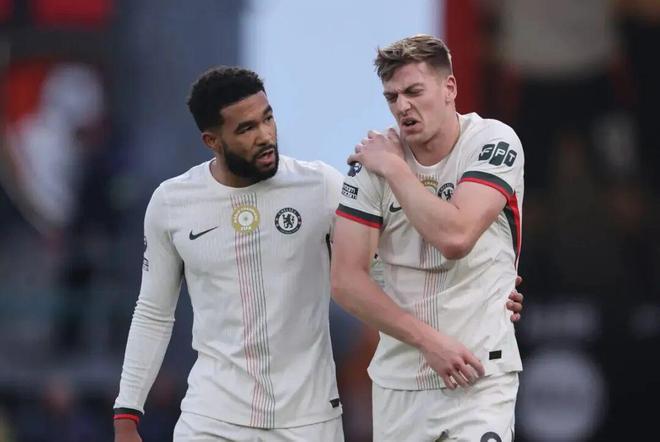 天博体育行业洞察:蓝军新9号沦为水货!赛季两次重伤 英超8场至今没破荒