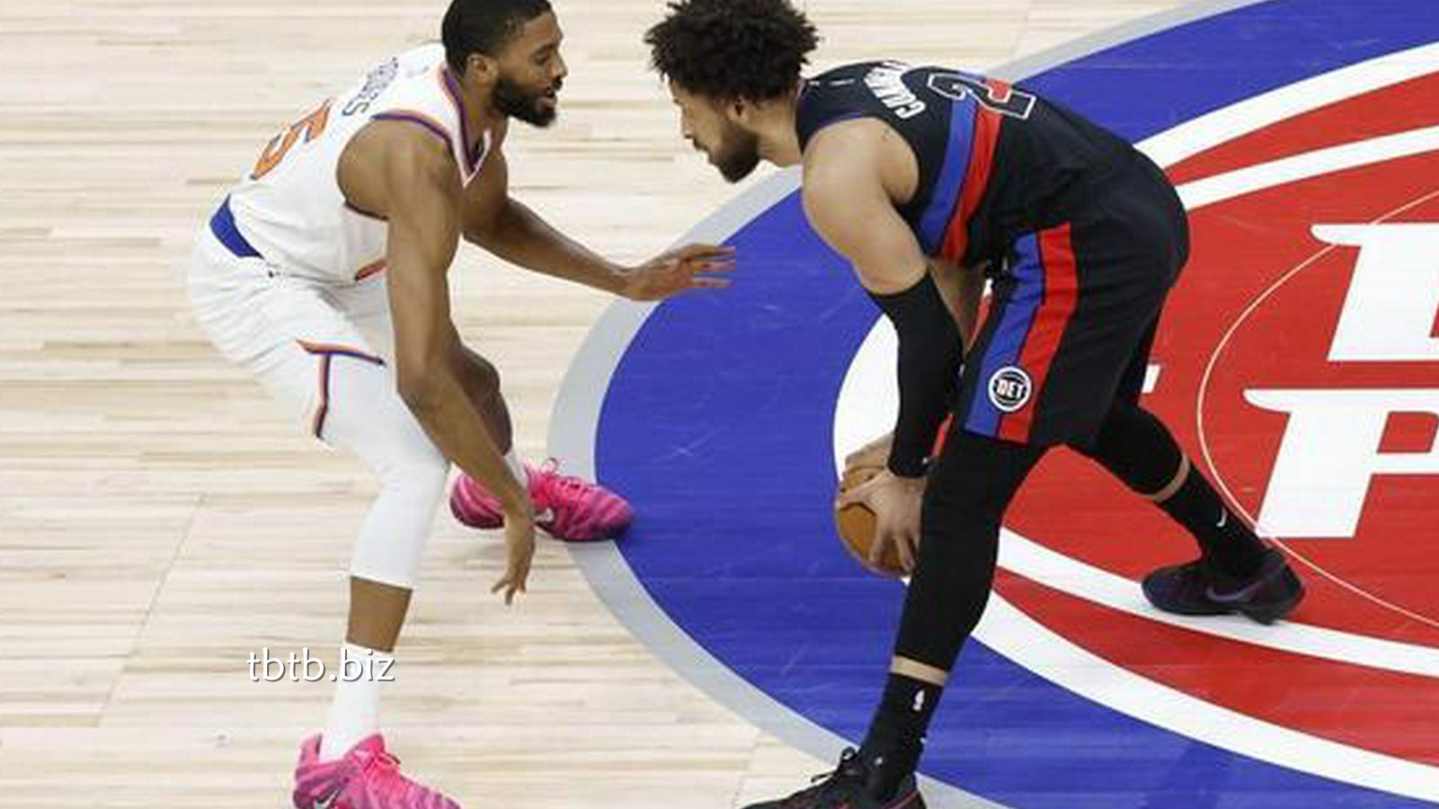 天博体育专业分析：还要交易我？唐斯缺阵，尼克斯38分惨败东部第一，1战看清2大现实